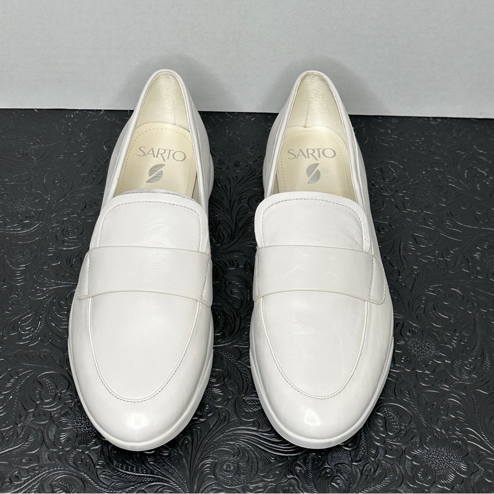 NWOT Franco Sarto Woman’s Leather Loafers- White Minimalist Modern Chic -Size 7